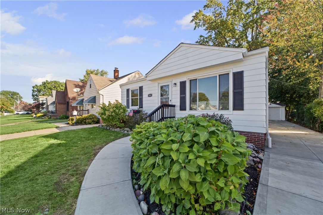 3543 W 146th Street Cleveland OH 44111