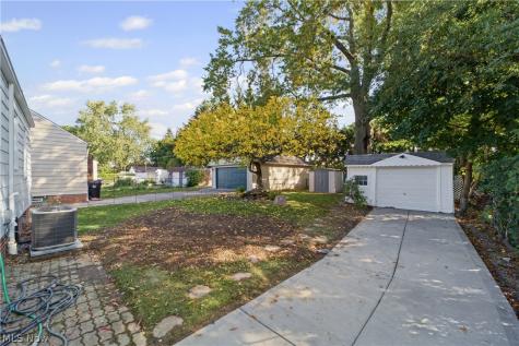 3543 W 146th Street Cleveland OH 44111
