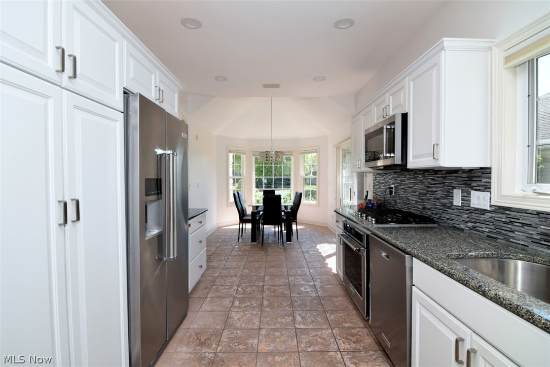 420 E Glengary Circle Highland Heights OH 44143