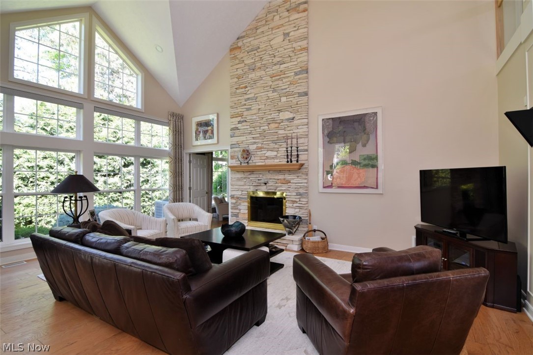 420 E Glengary Circle Highland Heights OH 44143