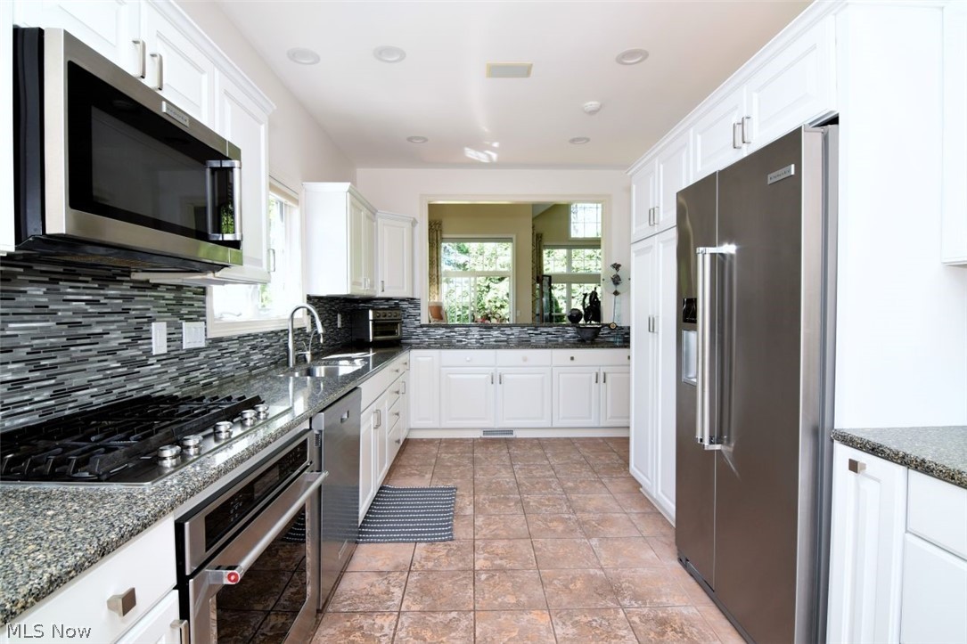 420 E Glengary Circle Highland Heights OH 44143