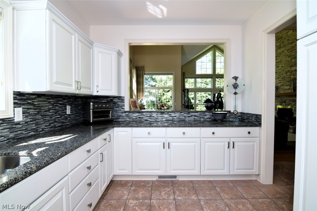 420 E Glengary Circle Highland Heights OH 44143