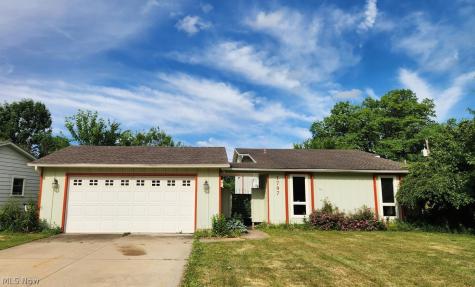 1707 N Nantucket Drive Lorain OH 44053