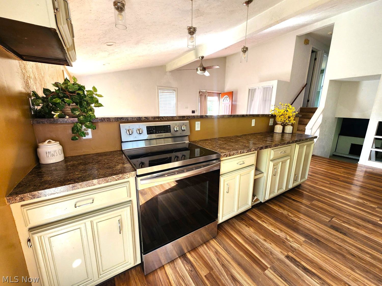 1707 N Nantucket Drive Lorain OH 44053
