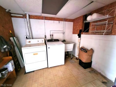 1707 N Nantucket Drive Lorain OH 44053