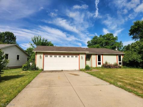 1707 N Nantucket Drive Lorain OH 44053