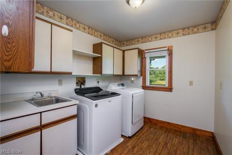 22525 Smith Northwest Road North Benton OH 44449