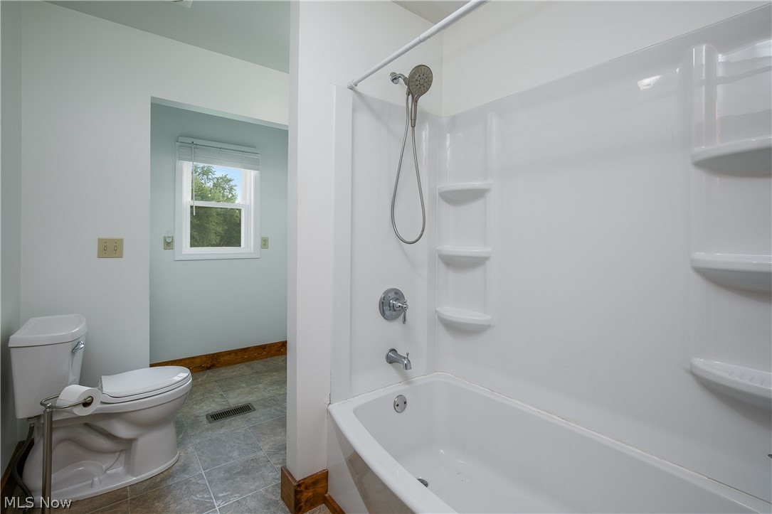22525 Smith Northwest Road North Benton OH 44449