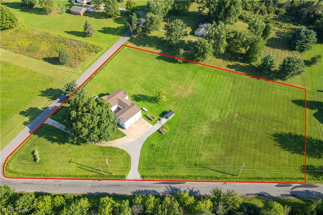 22525 Smith Northwest Road North Benton OH 44449