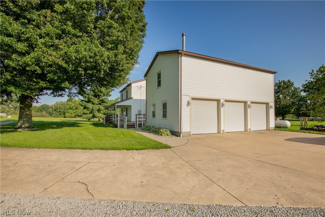 22525 Smith Northwest Road North Benton OH 44449