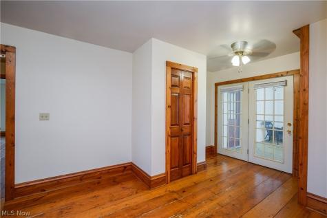 22525 Smith Northwest Road North Benton OH 44449