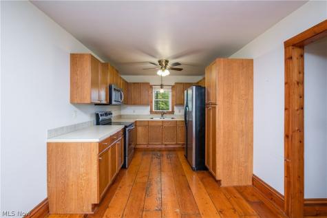 22525 Smith Northwest Road North Benton OH 44449