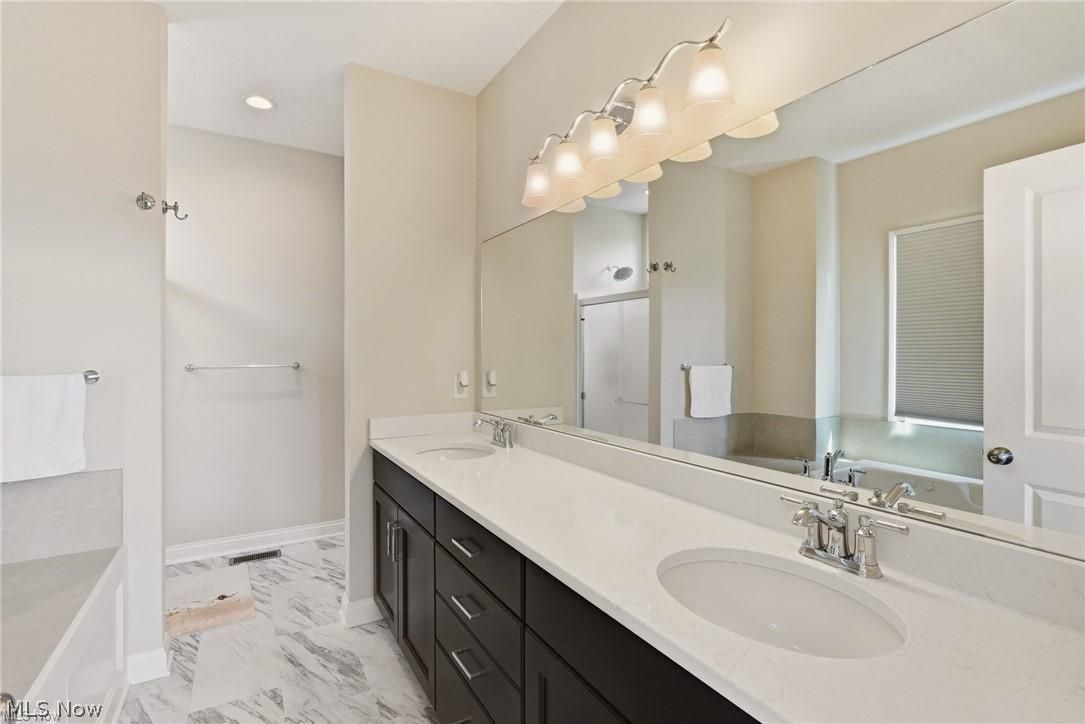 10155 Brookhaven Lane Brecksville OH 44141