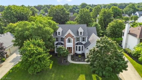 611 Arborside Lane Avon Lake OH 44012