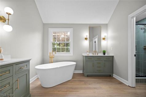 611 Arborside Lane Avon Lake OH 44012