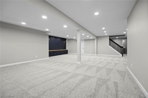 611 Arborside Lane Avon Lake OH 44012