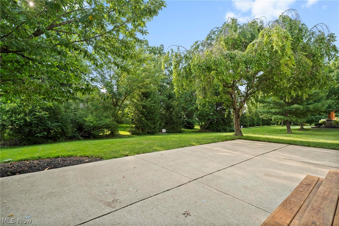 611 Arborside Lane Avon Lake OH 44012