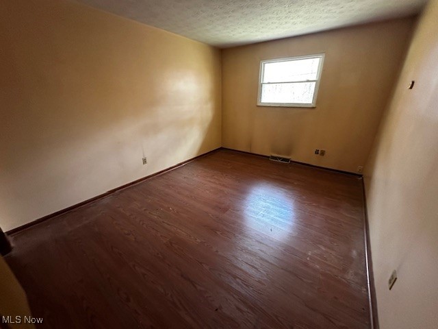 2512 Wick Street SE Warren OH 44484