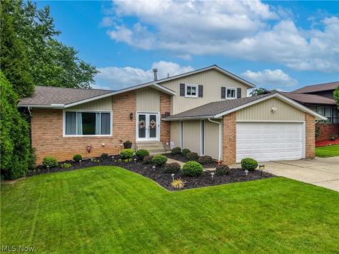 7739 Hoertz Road Parma OH 44134