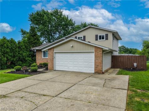 7739 Hoertz Road Parma OH 44134