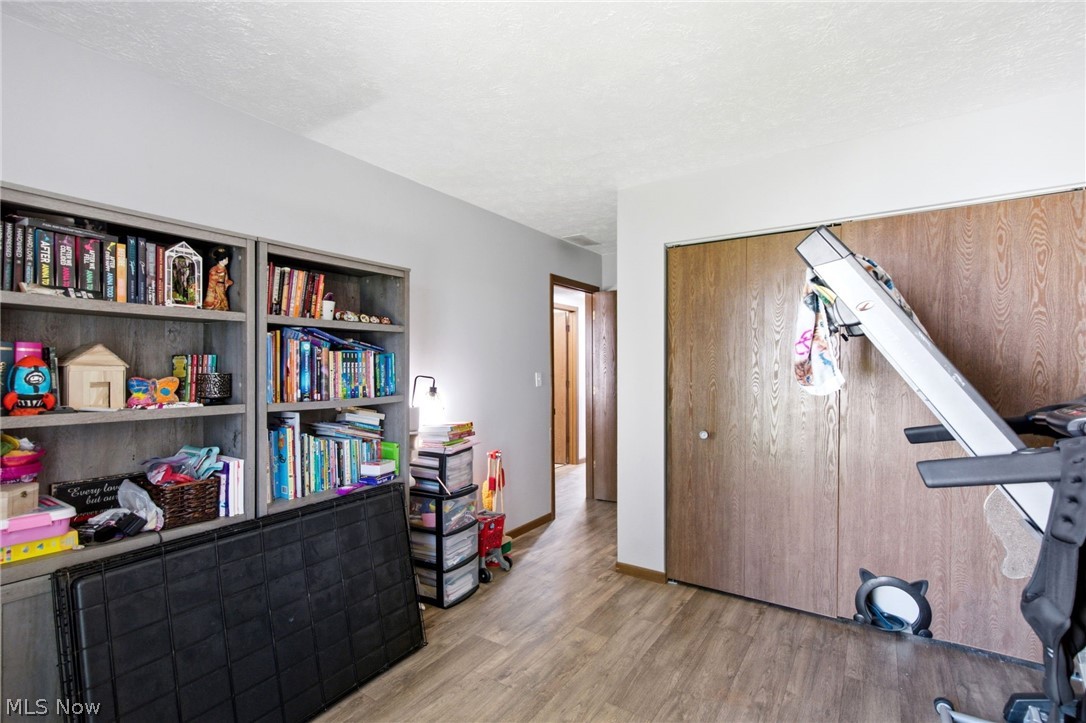 216 Longford Avenue Elyria OH 44035