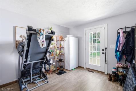 216 Longford Avenue Elyria OH 44035