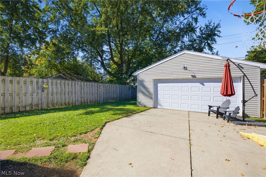 216 Longford Avenue Elyria OH 44035
