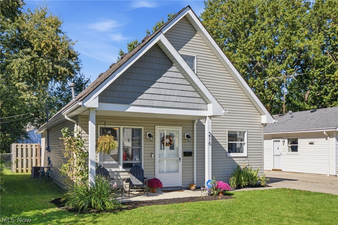 216 Longford Avenue Elyria OH 44035