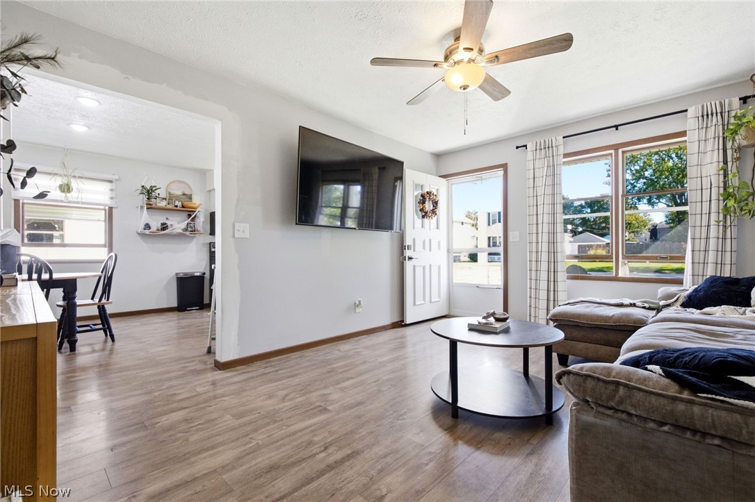 216 Longford Avenue Elyria OH 44035