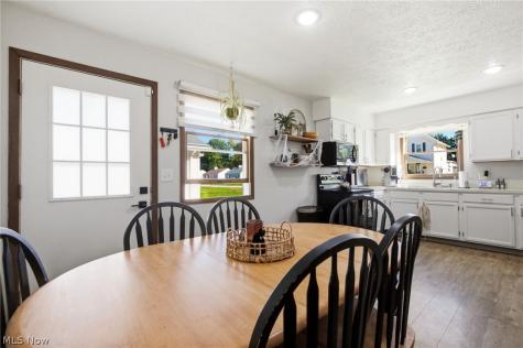 216 Longford Avenue Elyria OH 44035