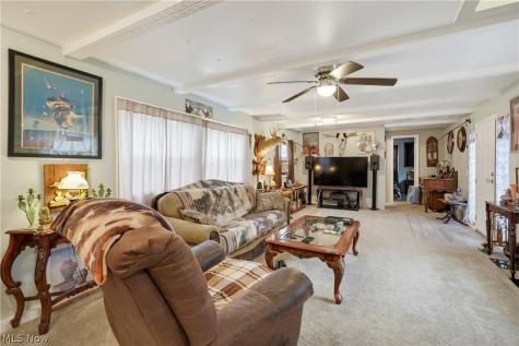 2349 Ivy Way Street NE Canton OH 44705