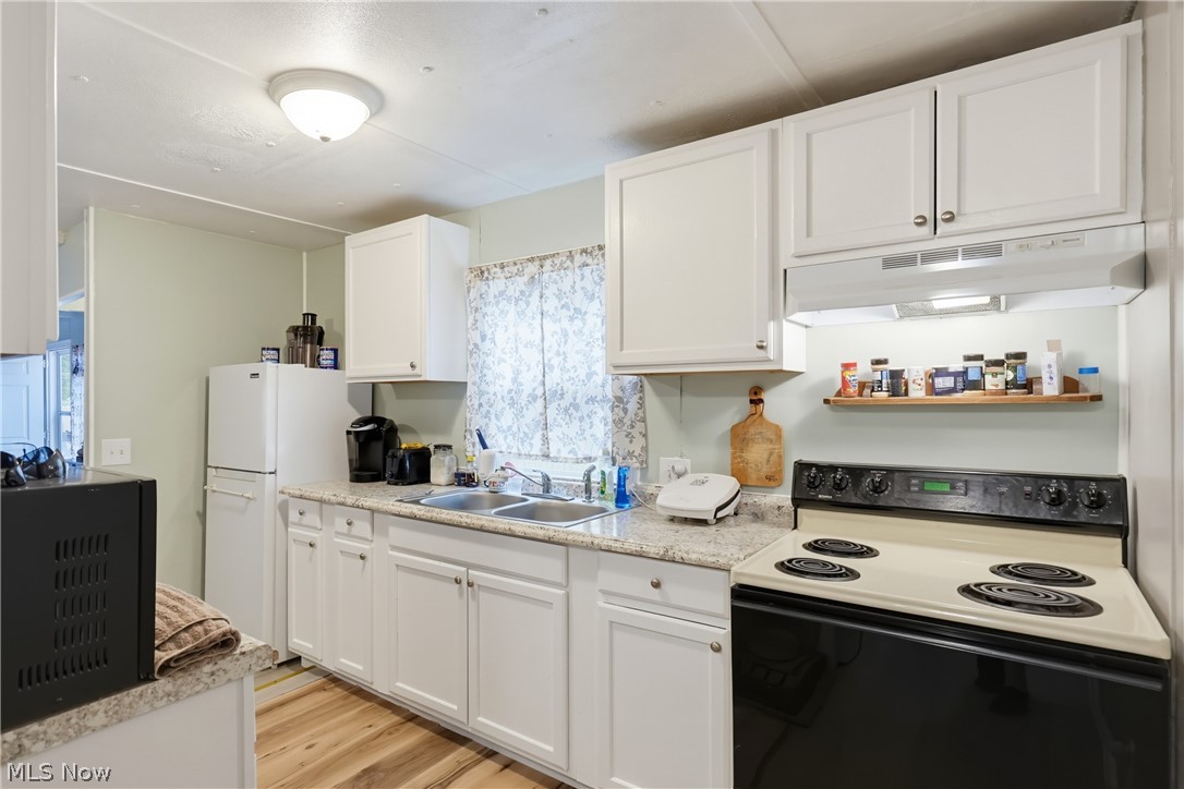 2349 Ivy Way Street NE Canton OH 44705