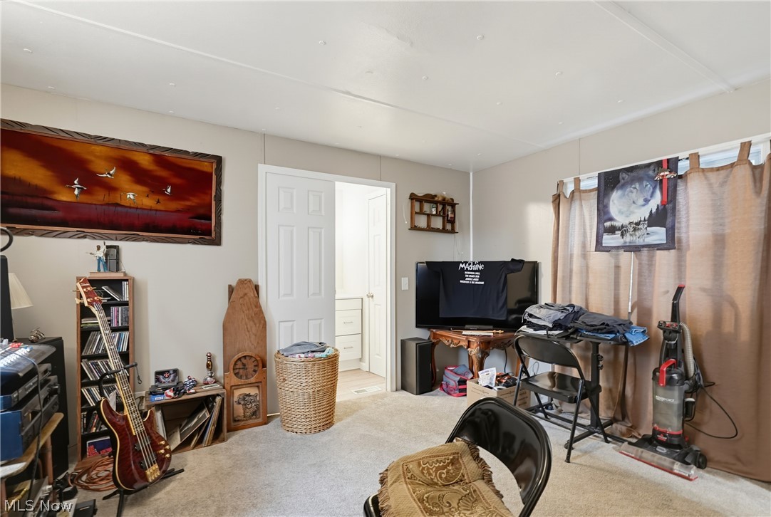 2349 Ivy Way Street NE Canton OH 44705