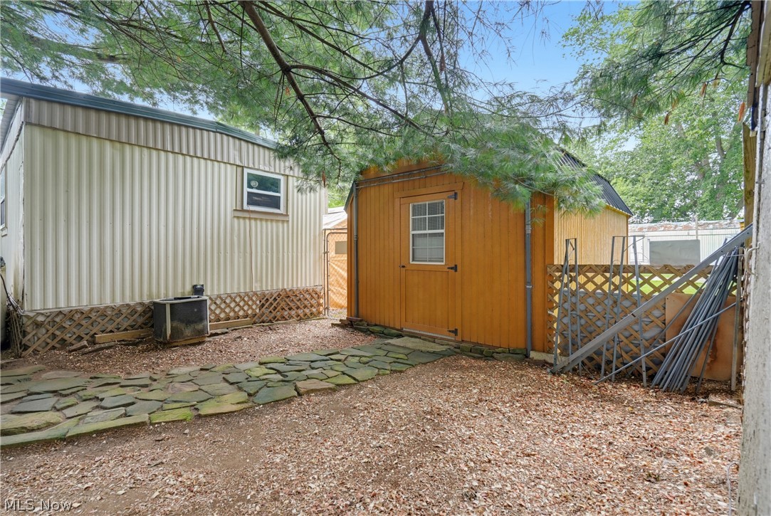 2349 Ivy Way Street NE Canton OH 44705