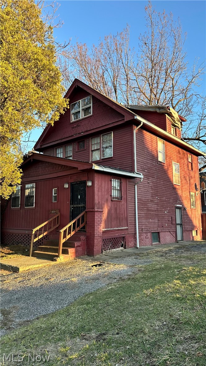 12628 Iroquois Avenue Cleveland OH 44108