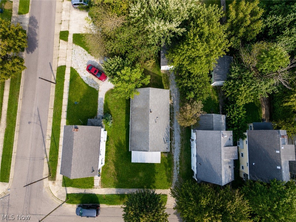 2261 7th Street SW Akron OH 44314