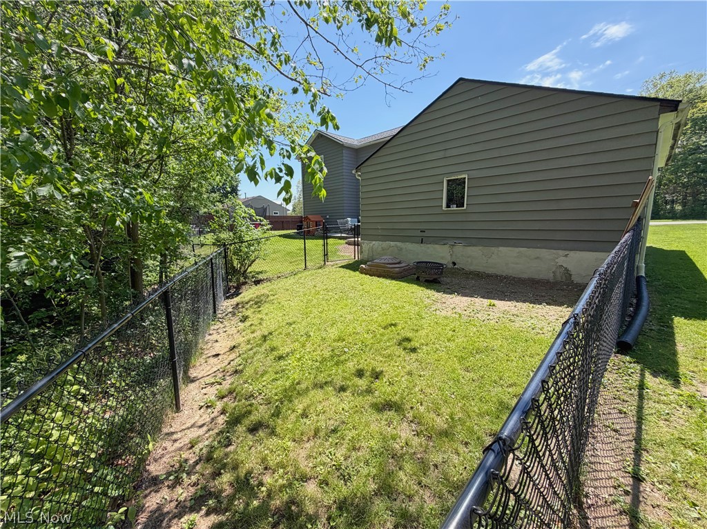 151 Pine Street Leetonia OH 44431