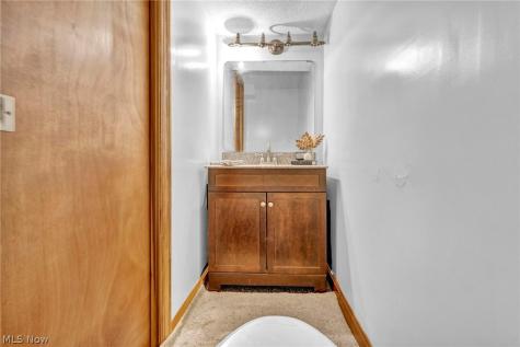 3328 Avis Road Akron OH 44312