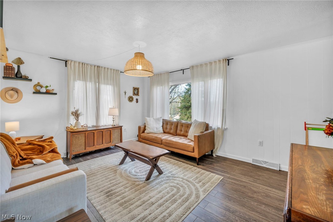 3328 Avis Road Akron OH 44312