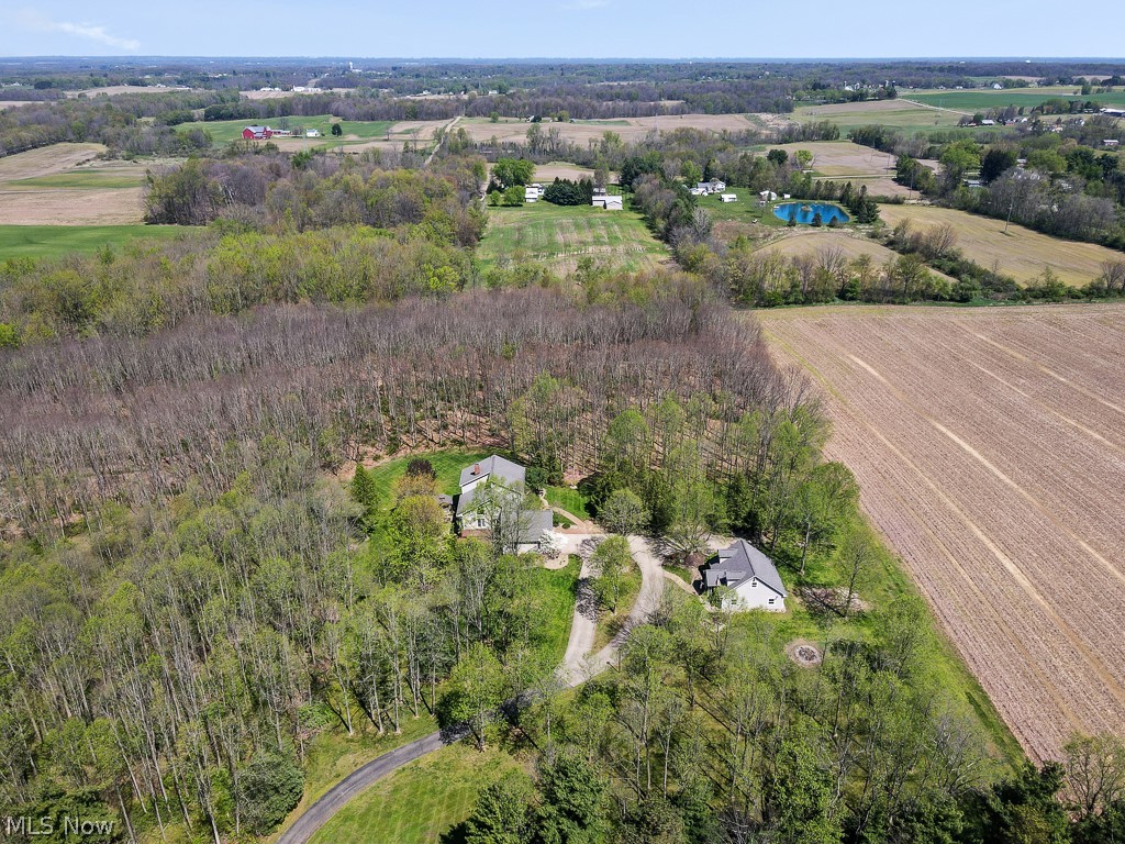 13665 Salem Church Road NE Paris OH 44669