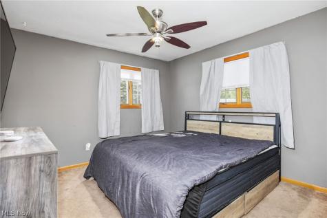 6115 Morrow Drive Brook Park OH 44142