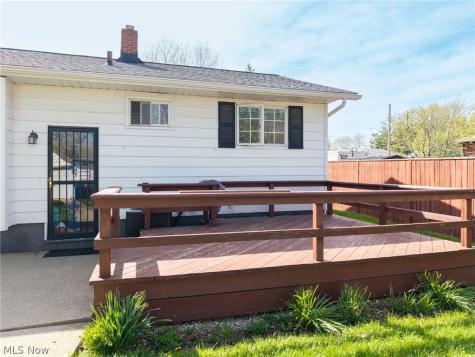 6115 Morrow Drive Brook Park OH 44142