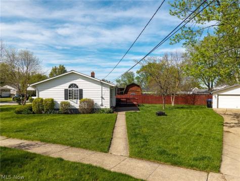 6115 Morrow Drive Brook Park OH 44142