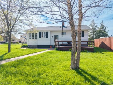 6115 Morrow Drive Brook Park OH 44142