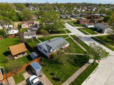 6115 Morrow Drive Brook Park OH 44142