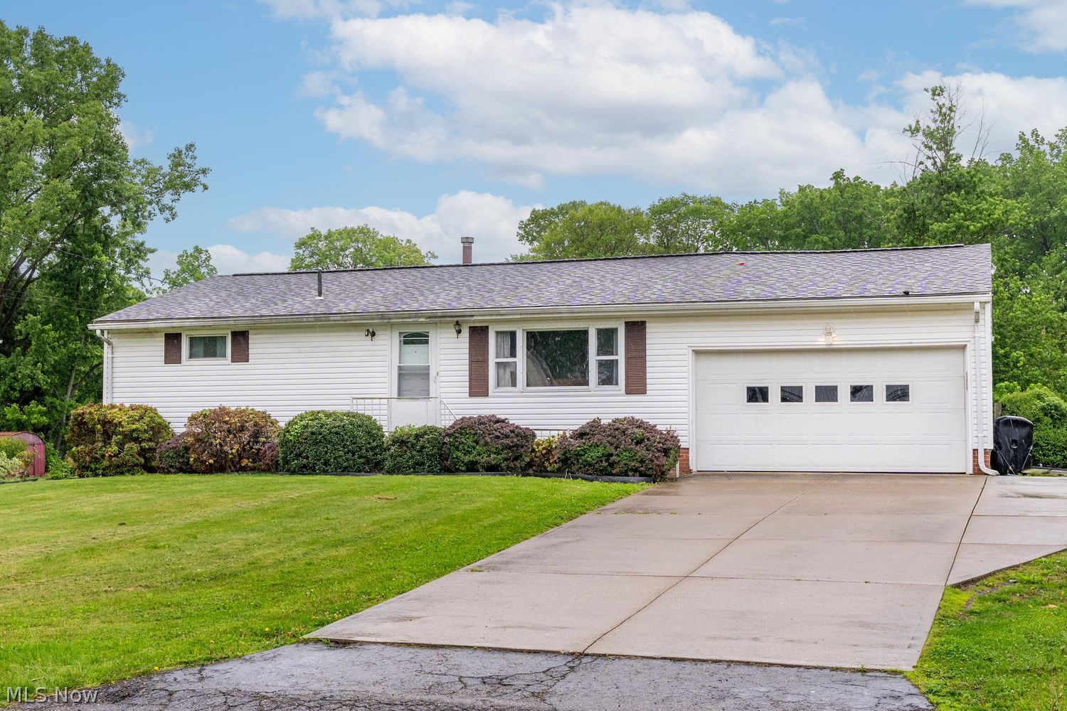 240 Ironwood Street SW Canton OH 44706