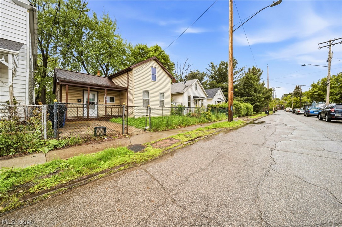7610 Spafford Road Cleveland OH 44105