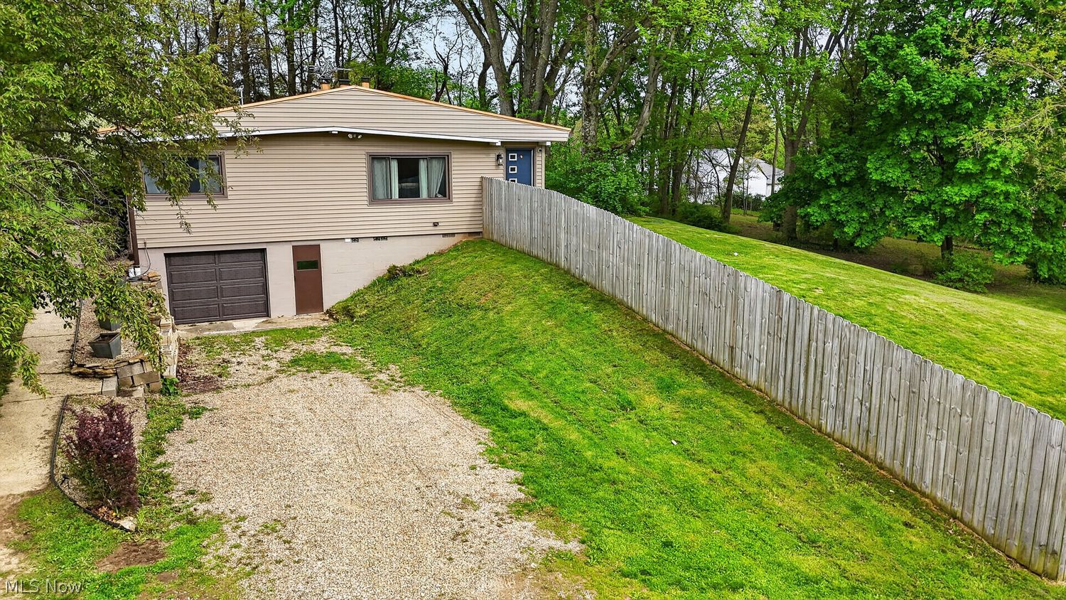 9532 Portage Street NW Massillon OH 44646