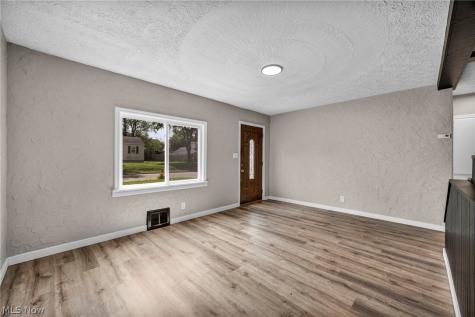 2511 Ogden Avenue Akron OH 44312