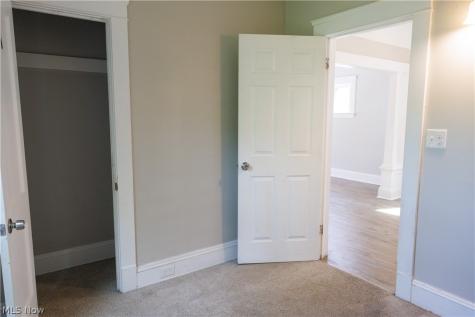 3152 W 68th Street Cleveland OH 44102